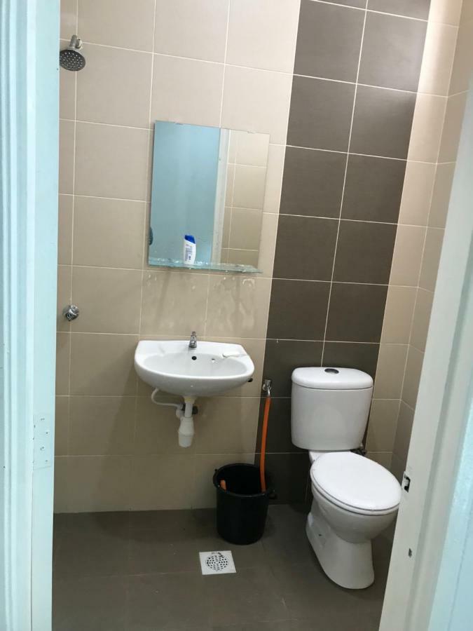 Nrl'S Cozy Guesthouse Kota Bharu Buitenkant foto